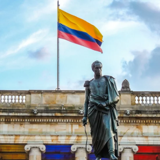 jhonny-estrada-6HAzIKfCcaw-unsplash (1)